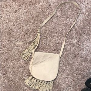 🟣 Mossimo supply co fringe cream crossbody bag